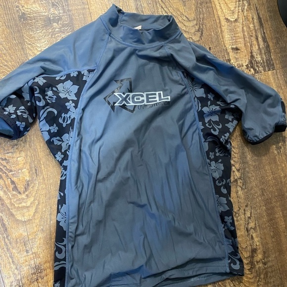 🏊 XCEL size XL - Picture 1 of 3